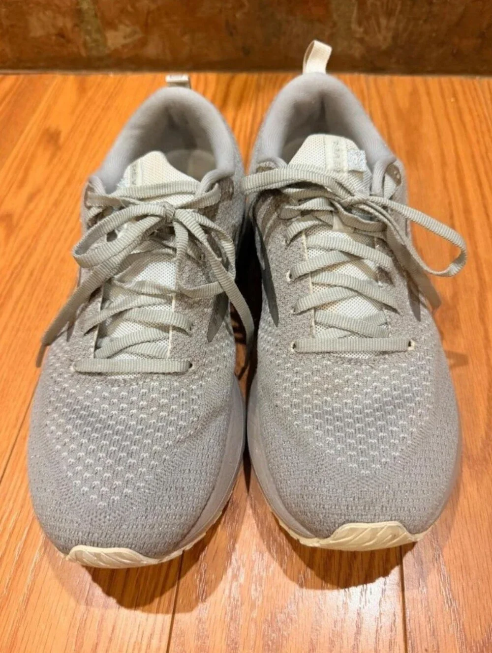 Brooks Revel Silver Gray Glitter Running Shoe 9
